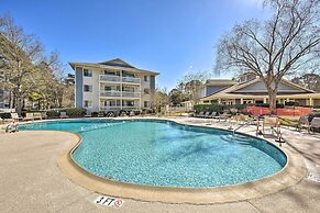 Half-mi to Beach: Hilton Head Condo w/ Pool Access