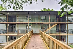 Accessible Branson Condo: Balcony + Lake Access!