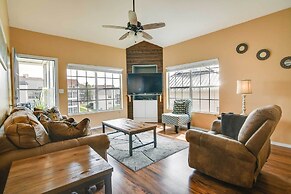 Branson Condo w/ Pool: 2 Mi to Table Rock Lake