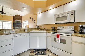 Branson Condo w/ Pool: 2 Mi to Table Rock Lake