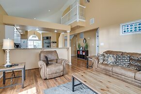 Branson Condo w/ Pool: 2 Mi to Table Rock Lake