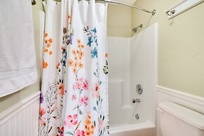 Branson Condo w/ Views - Near Silver Dollar City!