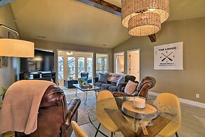 Branson Condo w/ Pool & Golf Course Views!