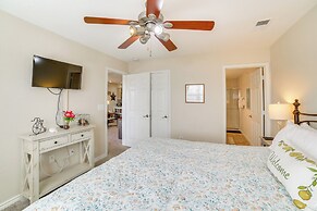 Branson Condo w/ Balcony, Near Silver Dollar City!