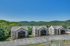 Table Rock Lake Views: Branson Family Getaway