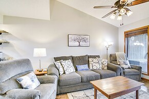 Family-friendly Condo: 1 Mi to Silver Dollar City!