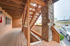 Branson Getaway w/ Balcony & Resort Amenities!