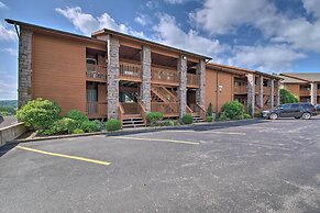 Branson Getaway w/ Balcony & Resort Amenities!