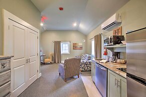 Branson Cottage w/ Pool Access ~ 2 Mi to the Strip