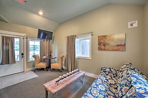 Branson Cottage w/ Pool Access ~ 2 Mi to the Strip