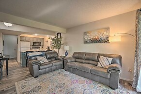 Branson West Condo w/ Balcony + Mod Interior!