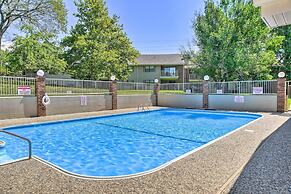 Branson Condo: 1 Mi to Dolly Parton's Stampede!