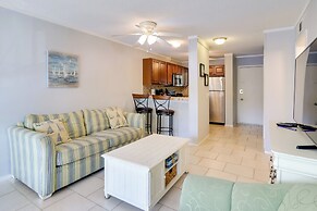 Beachy Getaway w/ Balcony on Hilton Head Island!