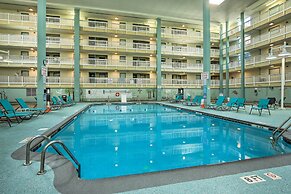 Beachy Getaway w/ Balcony on Hilton Head Island!