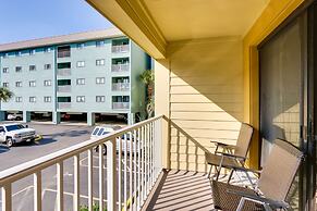 Beachy Getaway w/ Balcony on Hilton Head Island!