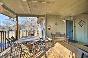 Branson West Condo Rental w/ Pool Access!
