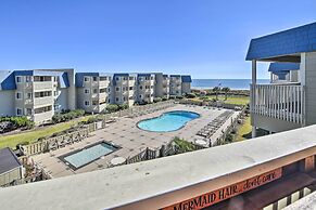 Bright North Myrtle Beach Condo - Steps to Beach!