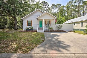 Patio & Gas Grill: Charming Bluffton Escape!