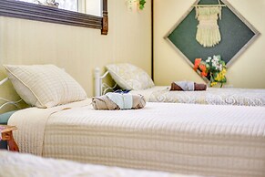 Cameron Nature Retreat: Hike, Bike & More!