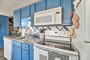 Balcony & Grill: Condo Near Table Rock Lake!