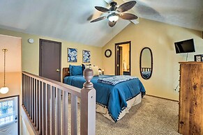 Balcony & Grill: Condo Near Table Rock Lake!