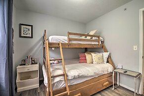 Cheerful Condo: Patio, 2 Mi to Branson Strip!