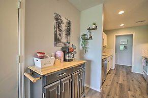 Cheerful Condo: Patio, 2 Mi to Branson Strip!