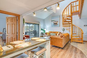 Private Balcony & Fall Views: Osage Beach Condo