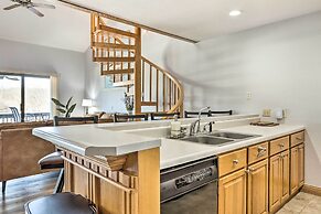 Private Balcony & Fall Views: Osage Beach Condo