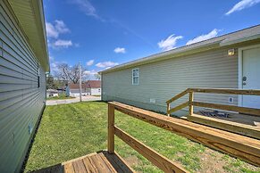 Charming One-level Home w/ Deck, Walk to Dtwn