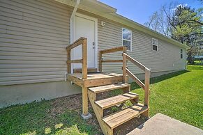 Charming One-level Home w/ Deck, Walk to Dtwn