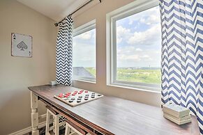 4 Mi to Silver Dollar City: Chic Branson Retreat!