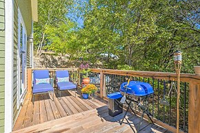 Colorful Golden Getaway w/ Panoramic Views!