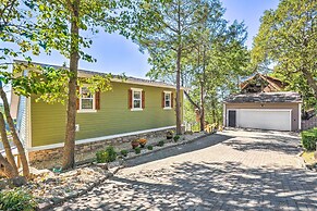 Colorful Golden Getaway w/ Panoramic Views!