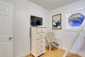 Pool, Sauna & Beach Access: Hilton Head Condo