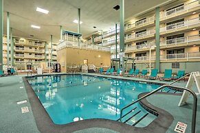 Pool, Sauna & Beach Access: Hilton Head Condo