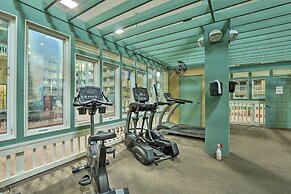 Pool, Sauna & Beach Access: Hilton Head Condo