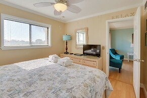 Pool, Sauna & Beach Access: Hilton Head Condo