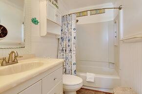 Pool, Sauna & Beach Access: Hilton Head Condo