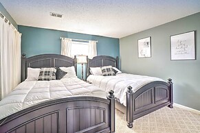 Resort Condo in Branson w/ Mountain & Lake Views!