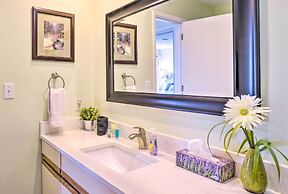 Resort Condo in Branson w/ Mountain & Lake Views!