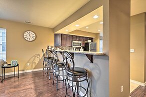 Sunroom & Golf Course View: Cozy Branson Condo!