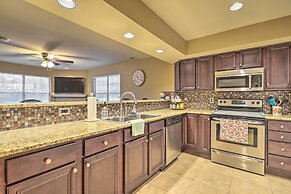 Sunroom & Golf Course View: Cozy Branson Condo!