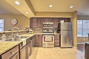 Sunroom & Golf Course View: Cozy Branson Condo!