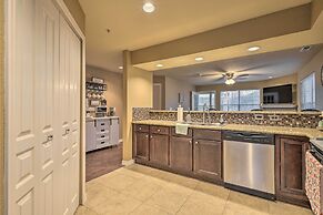 Sunroom & Golf Course View: Cozy Branson Condo!