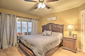 Sunroom & Golf Course View: Cozy Branson Condo!