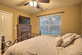 Sunroom & Golf Course View: Cozy Branson Condo!