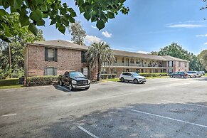 Cozy Hanahan Condo w/ Cooper River Access!