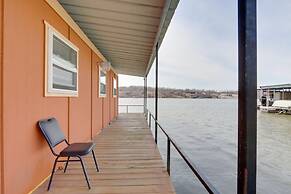 Cozy Camdenton Cottage w/ Deck + Boat Dock Access!