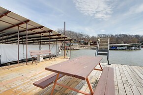 Cozy Camdenton Cottage w/ Deck + Boat Dock Access!